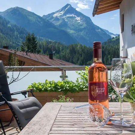 Alpengruss בית הארחה