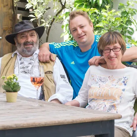 בית הארחה Alpengruss