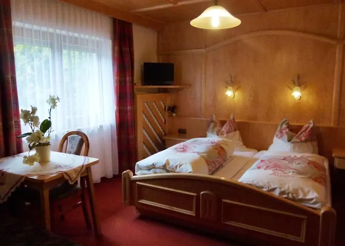 ゲストハウス Alpengruss ゲルロス